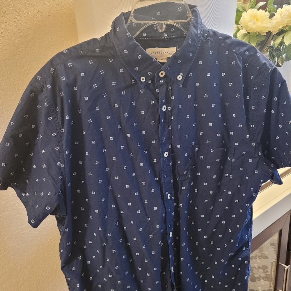 Aeropostal short sleeve button down shirt